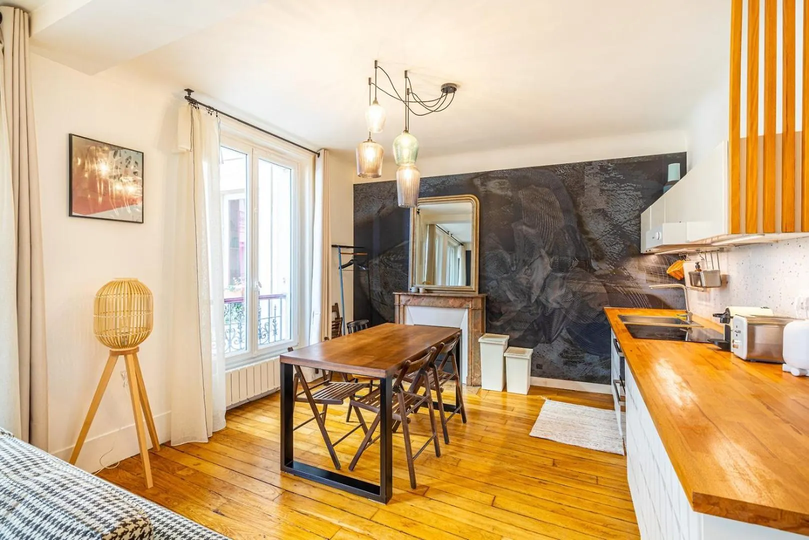 Guestready - Bright Apartment In The 19Th Paryż