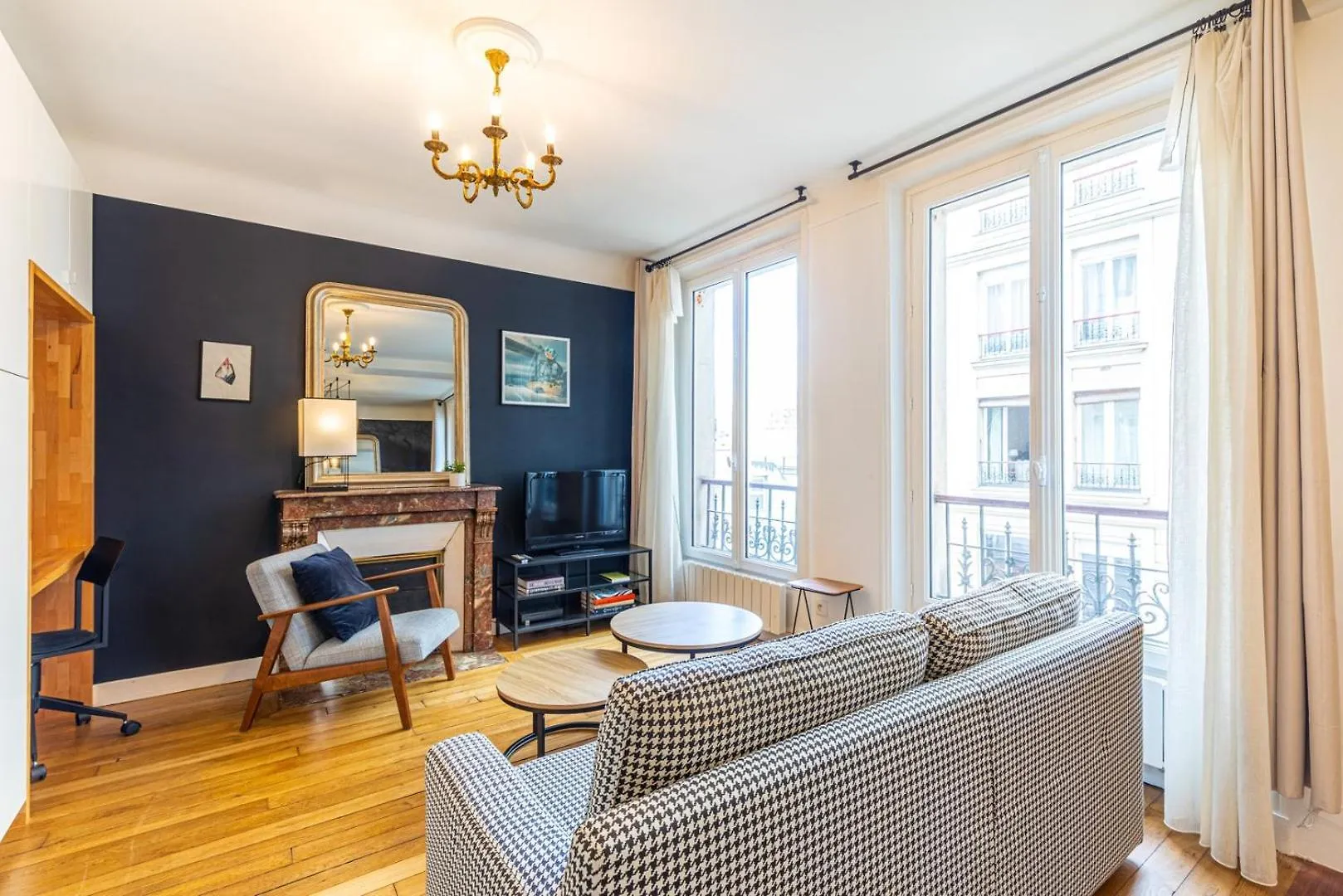 Guestready - Bright Apartment In The 19Th location